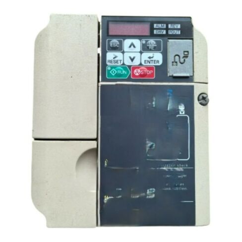 محول التردد CIMR-VB4C0007BBA بحالة جيدة وجودة أصلية in Saudi Arabia