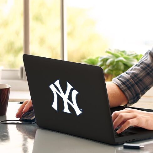 FANMATS 39164 New York Yankees Matte Decal in Saudi Arabia