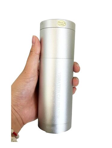 أجهزة معايرة الاهتزاز المحمولة معاير مقياس الاهتزاز للتحقق السريع والسهل من مقاييس التسارع أنظمة مراقبة الاهتزاز أنظمة التسجيل جهاز هزاز محمول قائم بذاته مصمم in Kuwait