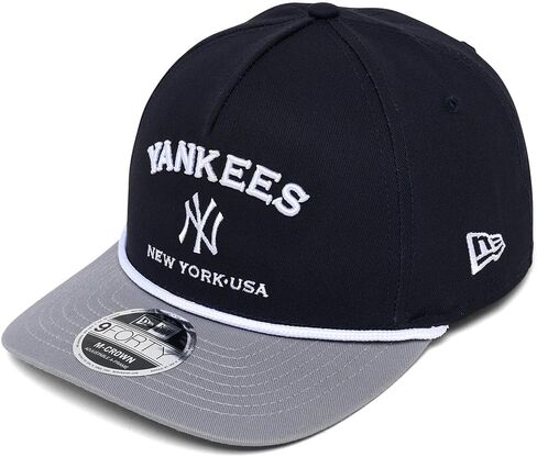 قبعة New Era NY New York Yankees 9FORTY M-Crown Arch Snapback، قبعة قابلة للتعديل باللون الأزرق الداكن والرمادي in Saudi Arabia