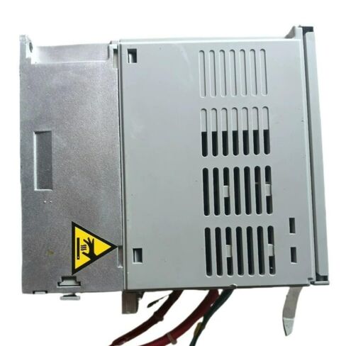 محول التردد ATV302HU15N4 بحالة جيدة جديد ومختوم في الصندوق in Kuwait