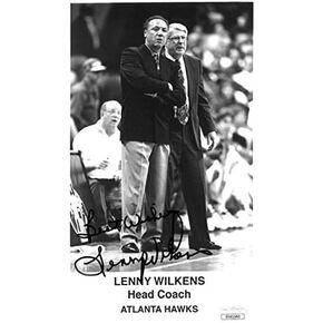 Athlon Sports CTBL-024344 Lenny Wilkens موقعة على Atlanta Hawks مقاس 4.75 × 8 بوصة. صورة B&W أطيب التمنيات - صورة ثلاثية الأبعاد JSA رقم EE41593 in Kuwait