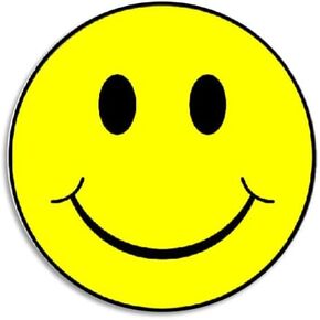 وجه مبتسم - 25 عبوة من الملصقات الدائرية مقاس 3 بوصة - ابتسامة صفراء كلاسيكية سعيدة in Kuwait