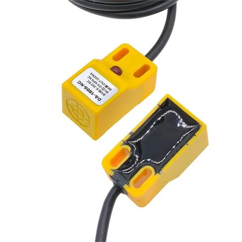 1805 5 مللي متر NPN PNP القرب التبديل مستشعر معدني مربع ، 3 سلك تيار مستمر 5 فولت الحد 24 فولت لا NC ، 1 قطعة in Kuwait