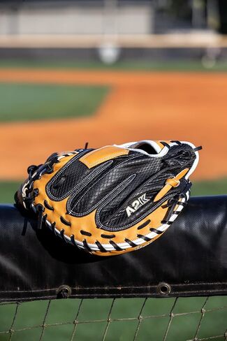 Wilson A2K Baseball Catcher's Mitts - 33.5", Right Hand Throw in Saudi Arabia