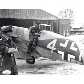 Athlon Sports CTBL-024446 كورت شولز وقع الحرب العالمية الثانية الألمانية ME-109 Luftwaffe Pilot KG2 Vintage B&W 8 x 10 بوصة. صورة - JSA Hologram No.DD64728 in Kuwait