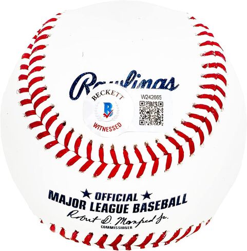 Ken Griffey Jr. Autographed Official M.L.B Baseball Seattle "630 HRs" Beckett BAS Witness Stock #212461 in Saudi Arabia