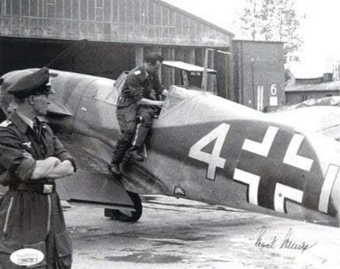 Athlon Sports CTBL-024446 كورت شولز وقع الحرب العالمية الثانية الألمانية ME-109 Luftwaffe Pilot KG2 Vintage B&W 8 x 10 بوصة. صورة - JSA Hologram No.DD64728 in Kuwait