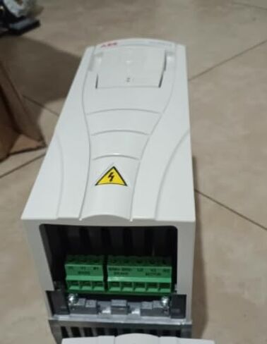 ACS510-01-07A2-4 المنتجات الصناعية لمحول التردد مع ضمان لمدة سنة واحدة في المخزون in Saudi Arabia