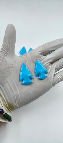 Turquoise Arrowheads – Pack of 20 | 1″–1.25″ Handmade Stone Arrow Points for Craft, Jewelry Making & Collection in Saudi Arabia