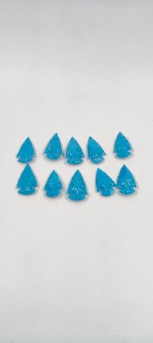 Turquoise Arrowheads – Pack of 20 | 1″–1.25″ Handmade Stone Arrow Points for Craft, Jewelry Making & Collection in Saudi Arabia