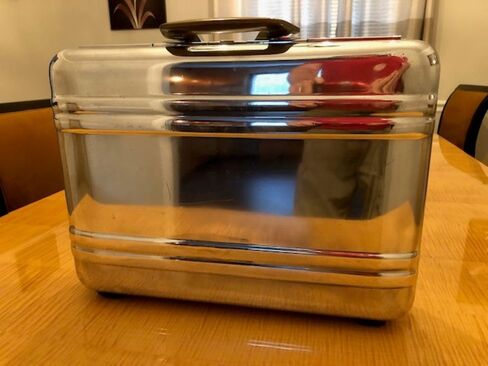 مجموعة عجلات تلميع مخيطة من القطن مقاس 10 بوصات تناسب عمود أربور مقاس 3/4 بوصة، وتناسب أيضًا مقاس 1/2 بوصة أو 5/8 بوصة مع البطانات المتضمنة لمحرك طاحونة المقعد. 60 طبقة تلميع لأي ألومنيوم أو ستانلس ستيل (عبوتان) in Kuwait