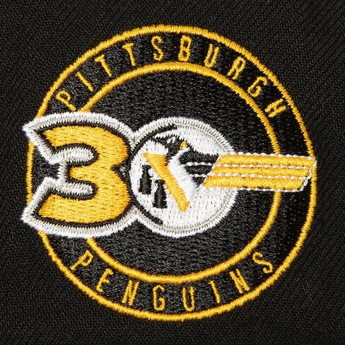 قبعة Mitchell & Ness Pittsburgh Penguins NHL 2 Tone Side Patch Snapback Hat باللون الأسود in Saudi Arabia