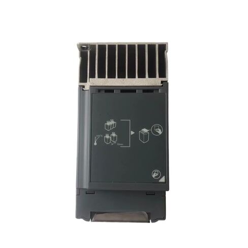 محول التردد ATV303H075N4 في المنتجات الصناعية بحالة جيدة in Saudi Arabia