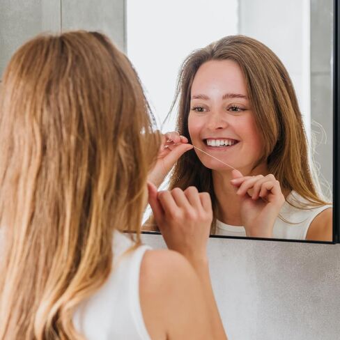 عبوات خيط تنظيف الأسنان من الحرير النقي من تري بيرد | عبوة من 2 × بكرات خيط تنظيف الأسنان الحريرية بطول 33 ياردة | مشمع بشمع كانديليلا | نعناع in Kuwait