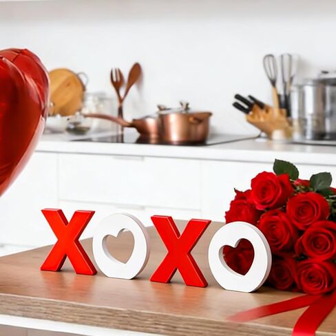 4 قطع من ديكورات عيد الحب الخشبية XOXO منضدية باللونين الأحمر والأبيض لتزيين صينية عيد الحب للمنزل والطاولة والرف والرف والمدفأة والزفاف in Saudi Arabia