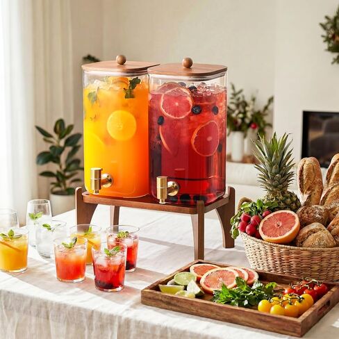 عبوتان من موزع مشروبات زجاجي مربع بسعة 1.5 جالون مع حامل وغطاء خشبي، موزع مشروبات كبير مع حنفية من الفولاذ المقاوم للصدأ، وموزع عصير وعصير الليمون للحفلات والشاي المثلج والماء وموفر للمساحة in Kuwait