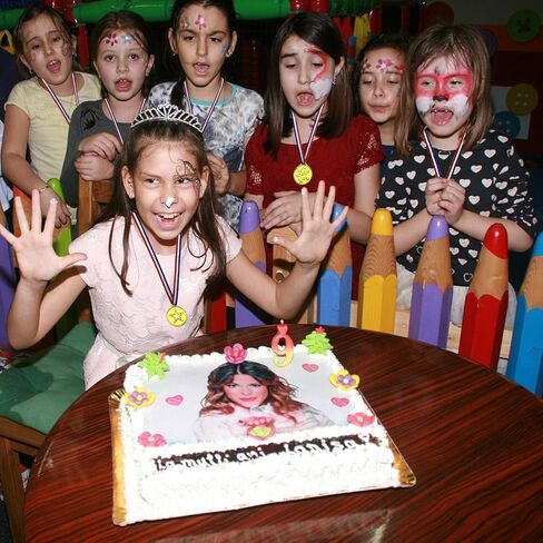 72 قطعة من الميداليات البلاستيكية للأطفال، ميداليات ذهبية لجوائز الرياضة المدرسية، مسابقات كرة القدم، الألعاب، عرض المواهب، الجمباز، هدايا الحفلات، الملابس أو الاحتفالات التذكارية in Kuwait