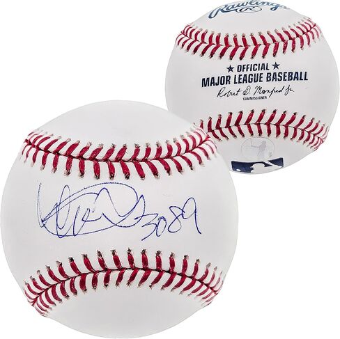 إيشيرو سوزوكي موقعة من M.L.B Baseball Mariners "3089" IS Holo Stock #202070 in Kuwait