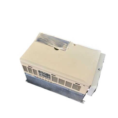 محول التردد CIMR-2A0056FAA مع ضمان لمدة سنة واحدة مختوم من المصنع الأصلي in Kuwait