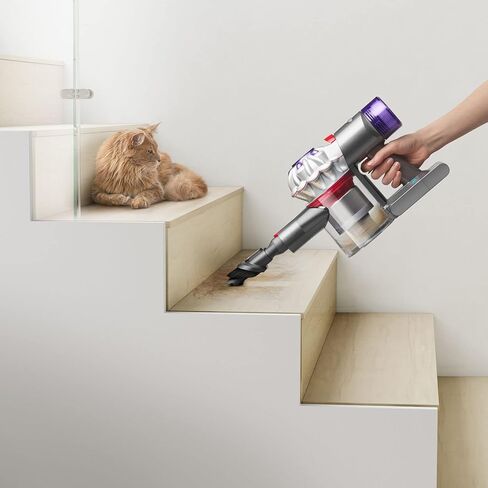 Dyson V7 Advanced Cordless Stick Vacuum Cleaner - Silver - Light Weight and to Clean up high, Battery Operated, Portable, Carpet and Hard Floor Cleaning + USB A to C Cable in Saudi Arabia