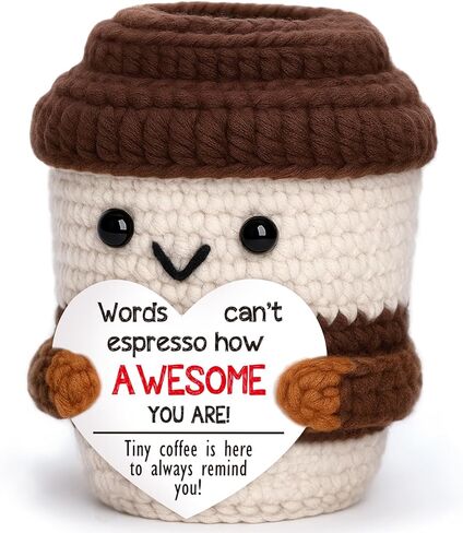 هدية تقدير صغيرة من OCCdesign للنساء والرجال وزملاء العمل والمعلمين والممرضات والممرضات المصنوعة يدويًا من الكروشيه كوب قهوة شكرًا لك هدية للأصدقاء وزملاء الغرف والموظفين والمتطوعين وديكور مكتب عيد الميلاد in Kuwait