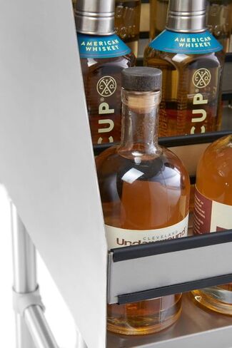 رف كراتوس التجاري - رف عرض المشروبات الكحولية من الفولاذ المقاوم للصدأ مكون من 5 طبقات، عرض 60.96 سم × عمق 63.38 سم (32L-064) in Kuwait