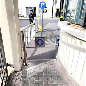 Saloon Swing Doors for Kitchen & Shop Entrances - Counter Partition Doors 80x100cm for Pubs, Staircases, Corridors - & Stylish Design in Saudi Arabia
