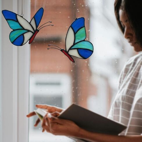 مجموعة فراشة Suncatcher للتعليق على النوافذ من الزجاج الملون، لوحة فنية جدارية لتزيين النوافذ مصنوعة يدويًا على شكل فراشة من الزجاج in Kuwait