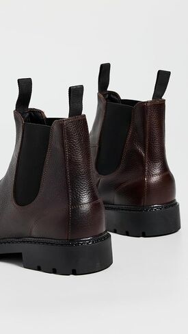 حذاء تشيلسي من الجلد المحبب Trais للرجال من Les Deux in Kuwait