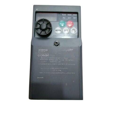 FR-D720-0.4K محول التردد FR-D720-0.2K بحالة جيدة أصلي in Kuwait