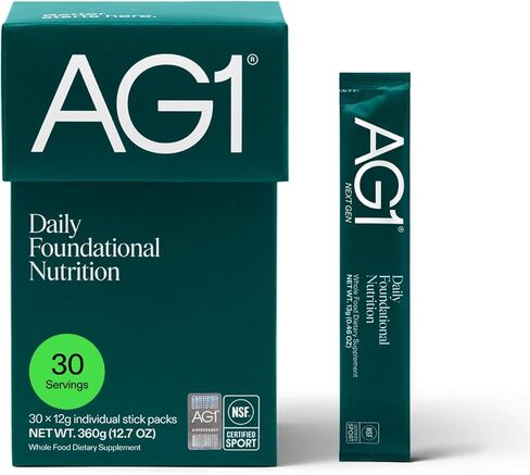 مكمل مسحوق الخضر الرياضية AG1، تحسين صحة الأمعاء، فيتامينات متعددة، بروبيوتيك، خالي من الغلوتين، نباتي وكيتو، 75 فيتامين (عبوة سفر، 14 قطعة) - تركيبة كلاسيكية in Kuwait