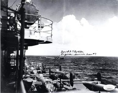 Athlon Sports CTBL-023562 8 × 10 بوصة. وقع ديفيد تاتشر على الحرب العالمية الثانية Doolittle Raiders USS Hornet Vintage مهندس صور أبيض وأسود، Gunner Crew رقم 7 - JSA Holo رقم DD90918 in Kuwait