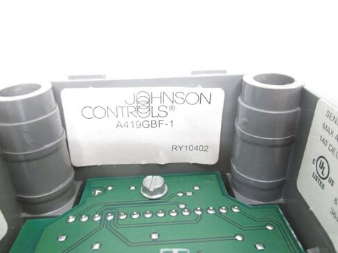 JOHNSON CONTROLS A419GBF-1 24V-AC -30-212DEG F Temperature Controller D492051 in Saudi Arabia