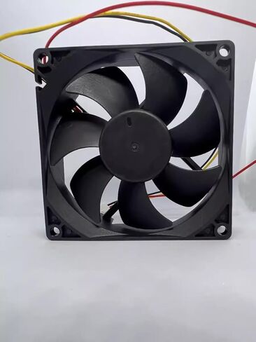 DA09225B12UF DC12V 0.60A 3-سلك العاكس مروحة التبريد 92x92x25mm 92mm in Kuwait