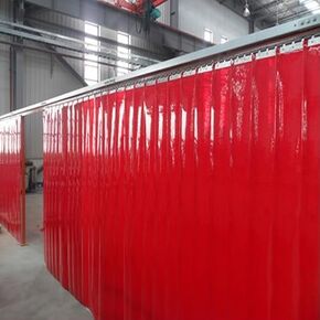 Welding Protection Curtain - Heavy-Duty PVC Strip Door for Electric Welding, Anti-Arc Eye Shield, Flame-Resistant, Roll-Up Design for Enhanced Safety and Visibility in Kuwait