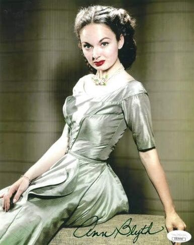 Athlon Sports CTBL-023153 8 x 10 in. Ann Blyth Signed Vintage Color Photo - JSA Hologram No. DD39302 in Kuwait