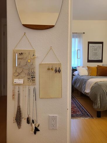 Heesch 2pack عرض القرط المعلقة حامل المجوهرات المنظم الزخرفية شكل الماس المعدني مع 10 خطاف لسوار القلادة (ذهبي) (مستطيل ذهبي) in Kuwait