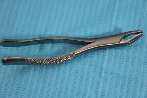 New German Stainless Set of 10 Each EXTRACTING Forceps Extraction Dental Instruments in Saudi Arabia