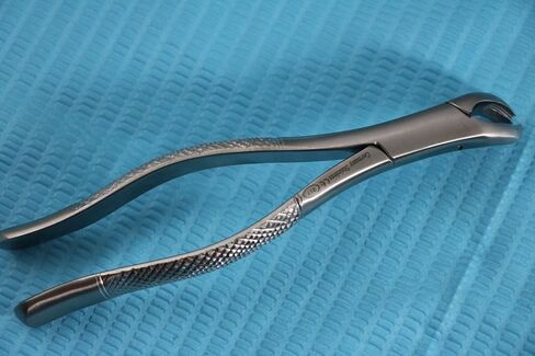 New German Stainless Set of 10 Each EXTRACTING Forceps Extraction Dental Instruments in Saudi Arabia