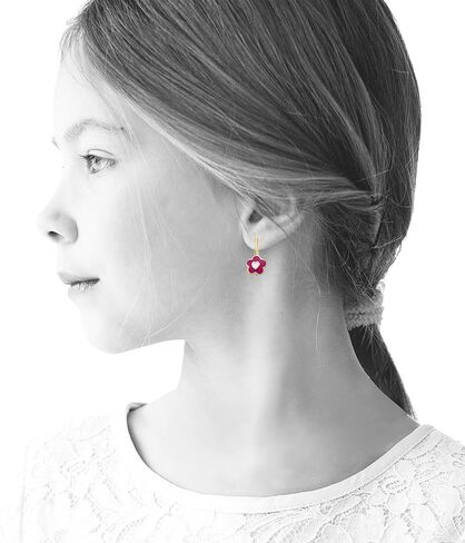 أقراط للأطفال - زهور مطلية بالذهب عيار 14 قيراط مع قلب في المنتصف - لا تسبب الحساسية وخالية من النيكل للأذنين الحساسة in Kuwait