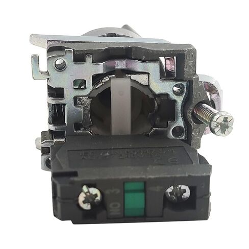 XB4-BD21 Selector Switch Metal Black New 22mm 2 Positions Stay Put 1NO XB4BD21 in Saudi Arabia