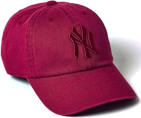 قبعة Mitchell & Ness NY New York Yankees Classic Dad Strapback، قبعة قابلة للتعديل باللون العنابي in Kuwait