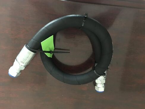خرطوم هيدروليكي 5/8 بوصة × 36 بوصة SAE 100R16 4000 رطل لكل بوصة مربعة مع 2 أنثى JIC دوارة بخيوط 5/8 بوصة in Kuwait