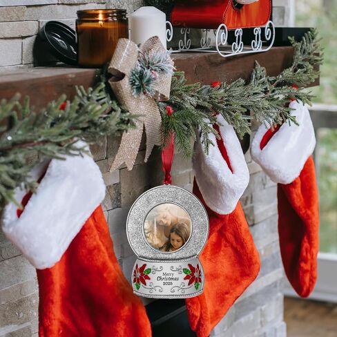 FIHOO 2025 زينة عيد الميلاد مقاس 2 بوصة إطار صورة معدني معلق لشجرة تذكار زخرفي صغير، عرض صورة للطفل والحيوانات الأليفة (إكليل (2025)) in Kuwait