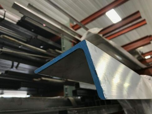 6063 T52 زاوية ألومنيوم 1 بوصة × 3 بوصة × 48 بوصة طويلة وسمك 1/8 بوصة in Kuwait