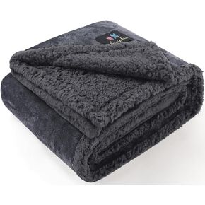 Luciphia Waterproof Blanket for Large Dogs Liquid Proof Furniture Protector Washable Pet Reversible Bed Cover for Couch Soft Sherpa Fleece Cat Blanket for Small Medium Khaki Small（40" x 28"）