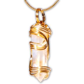 Natural Clear Quartz Stone with Antique Bronze Chain –Healing Crystal Pendant Necklace for Women & Men, Balancing Chakras & Spiritual Growth, Vintage April Birthstone Gift for Anniversary or Everyday Wear in Saudi Arabia