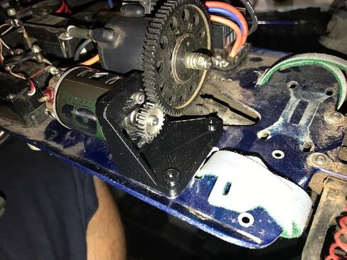 حامل محرك التحويل الكهربائي لمحرك Traxxas TMAXX T-MAXX 2.5 540 550 in Kuwait