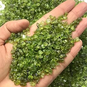 1LB الزبرجد الطبيعي رقائق الكريستال السائبة سحق الحجارة DIY بها بنفسك الحرف بلورات استشفاء بلورات صغيرة حجر الزبرجد in Kuwait